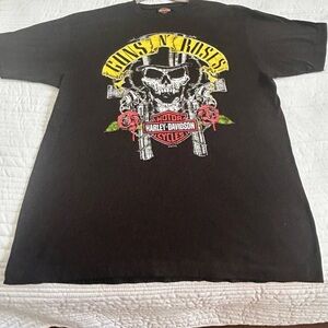 Harley-Davidson Black Tee with Guns N' Roses Graphic